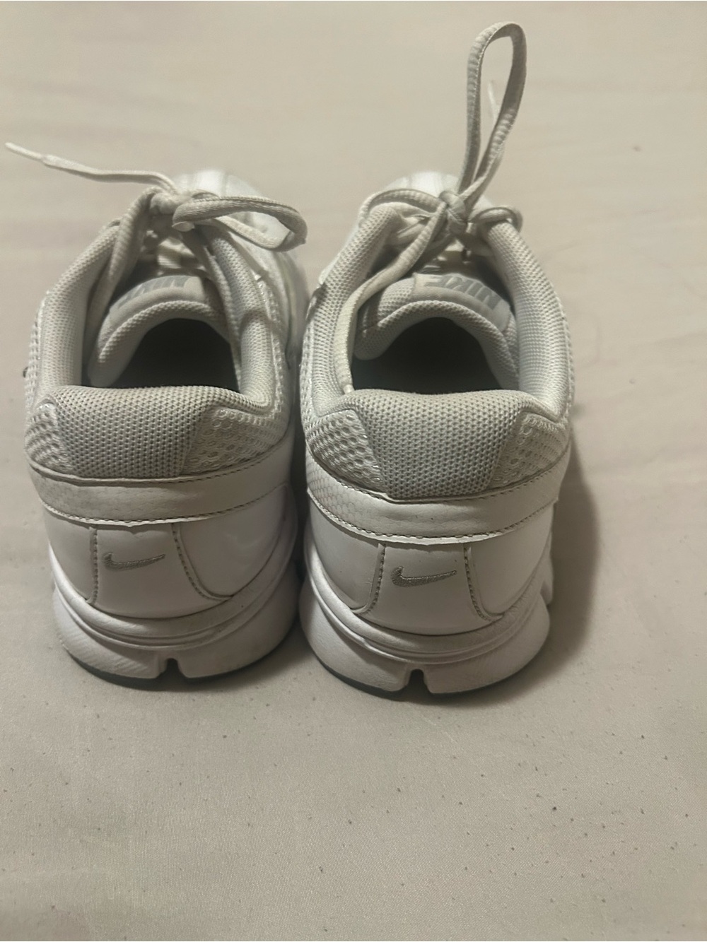 Nike White and Light Gray Women's Athletic Shoes - Picture 3 of 11